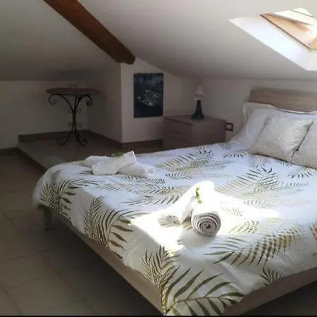 Mansarda Chalaro Guest house
